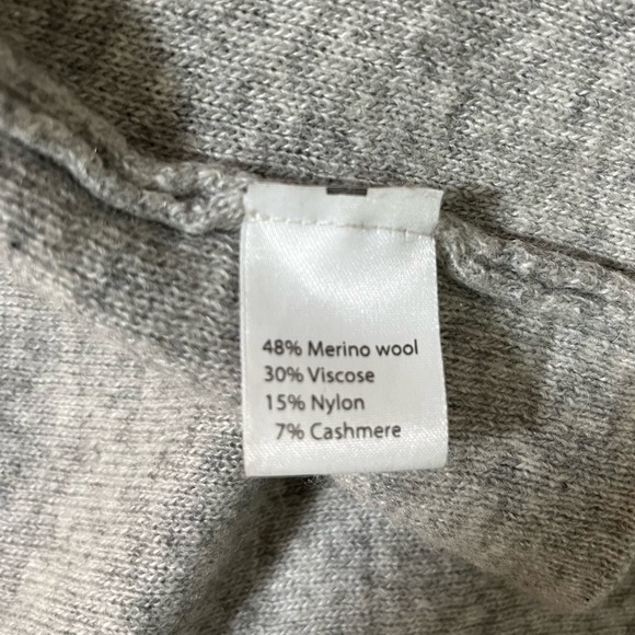 Wool/Cashmere blend long vest made in Italy size medium - Picture 4 of 4